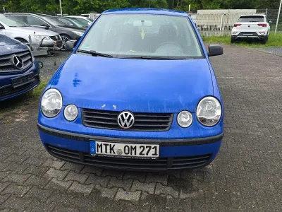 Gebraucht VW Polo 75 PS (55 kW) 2003 Blau Kleinwagen