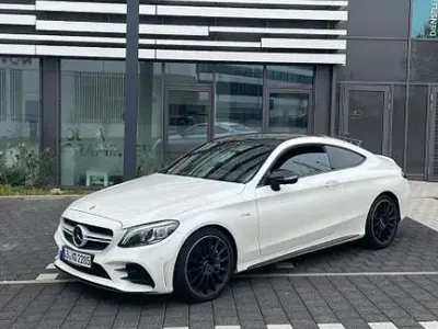 Używany Mercedes C43 AMG AMG 390 KM (286 kW) 2021 Biały