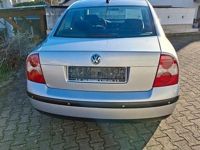 Gebraucht VW Passat Comfortline 150 PS (110 kW) 2002 Silber Limousine
