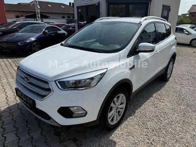 Usata Ford Kuga Trend 150 CV (110 kW) 2018 Bianco SUV