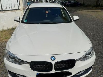 Begagnad BMW 320 Sport Line 184 HK (135 kW) 2015 Kombi