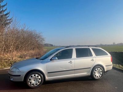 Silber Gebraucht 2007 Skoda Octavia Kombi | 3.800 € (Etwas zu teuer)