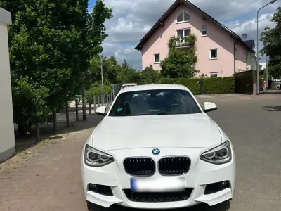 Gebraucht BMW 116 M Sport 136 PS (100 kW) 2015 Weiß Kleinwagen