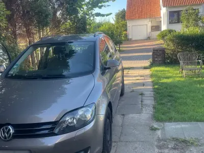 Gebraucht VW Golf Plus Cross 122 PS (89 kW) 2010 Grau Kleinwagen