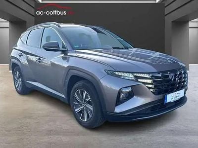 Gebraucht Hyundai Tucson 150 PS (110 kW) 2021 Silky bronze / met SUV