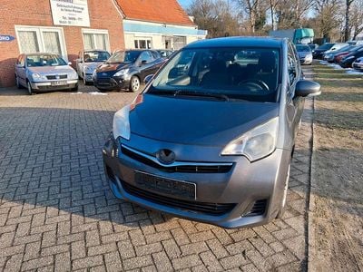 Gebraucht Toyota Verso-S 99 PS (72 kW) 2013 Grau Van / Kleinbus