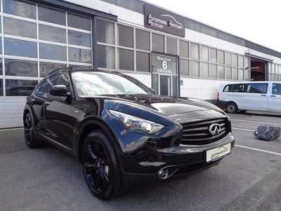 Infiniti QX70