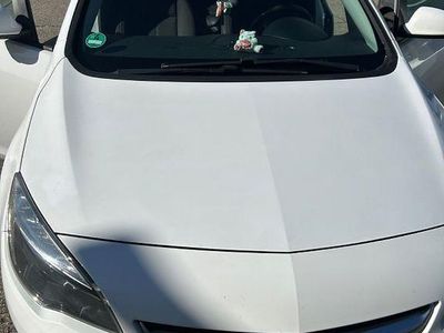 Gebraucht Opel Astra Eco 115 PS (84 kW) 2014 Weiß Limousine