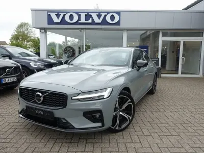 Gebraucht Volvo S60 Ultimate 250 PS (183 kW) 2023 Grau Limousine