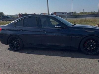 Gebraucht BMW 330 Luxury Line 258 PS (189 kW) 2014 Blau Limousine
