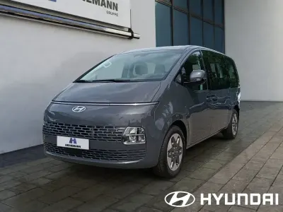 Neu Hyundai Staria Comfort 224 PS (164 kW) 2025 Grau Van / Kleinbus