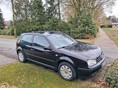 Gebraucht VW Golf IV 75 PS (55 kW) 2001 Schwarz Kleinwagen