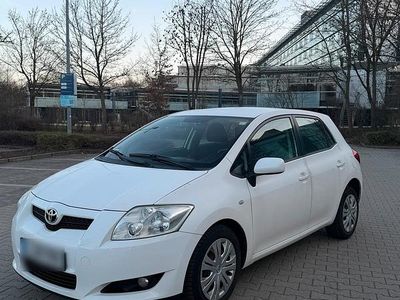 Gebraucht Toyota Auris 96 PS (70 kW) 2008 Weiß Kleinwagen