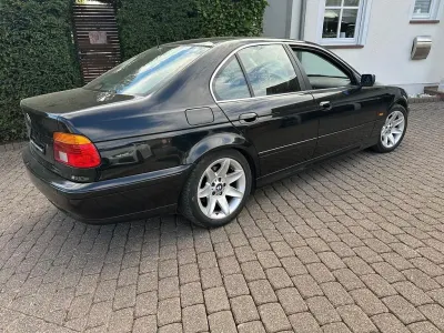 Gebraucht BMW 530 231 PS (169 kW) 2001 Schwarz Limousine