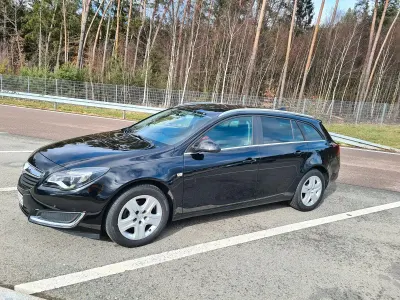 Gebraucht Opel Insignia 140 PS (102 kW) 2017 Schwarz Kombi