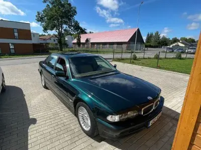 Gebraucht BMW 750L 326 PS (239 kW) 2000 Grün Limousine