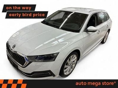 Moonweiss metallic Gebraucht 2021 Skoda Octavia Style Kombi | 21.749 € (Guter Preis)