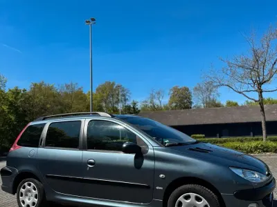 Gebraucht Peugeot 206 2005 Blau Kombi
