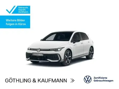 Gebraucht VW Golf VIII GTE 272 PS (200 kW) 2025 Pure white Limousine