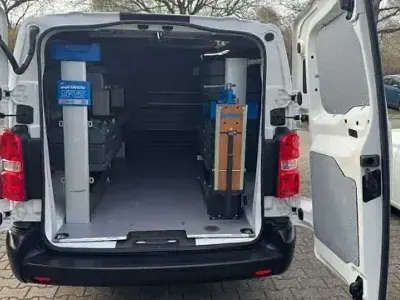 Begagnad Opel Vivaro 122 HK (89 kW) 2020 Vit Minibuss