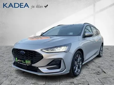 Gebraucht Ford Focus ST-Line X 155 PS (114 kW) 2024 Polarsilber metallic Kombi