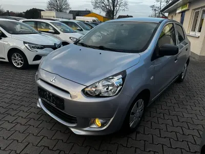 Gebraucht Mitsubishi Space Star Classic Collection 71 PS (52 kW) 2014 Silber Van / Kleinbus