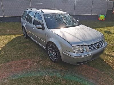 Gebraucht VW Bora 130 PS (95 kW) 2002 Silber Kombi