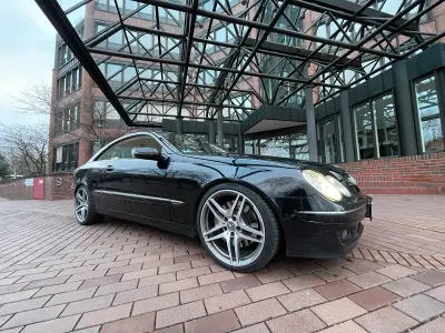 Gebraucht Mercedes CLK500 387 PS (284 kW) 2008 Schwarz Coupé