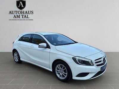 Gebraucht Mercedes A180 Style 109 PS (80 kW) 2012 Weiß Limousine