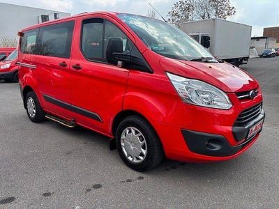 Begagnad Ford Transit Custom 105 HK (77 kW) 2017 Röd Minibuss