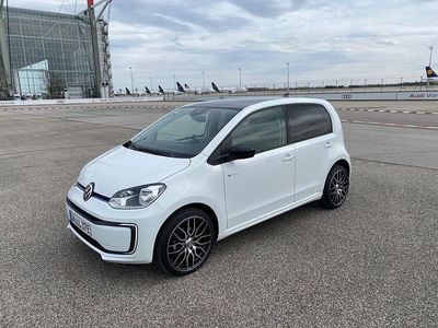 Second-hand VW e-up! Style 61 kW (83 CP) 2020 Alb Hatchback