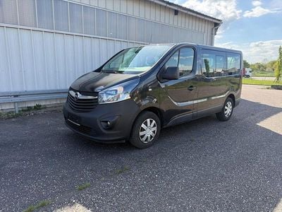 Second-hand Opel Vivaro 121 CP (88 kW) 2019 Negru Monovolum