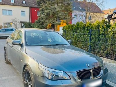 Gebraucht BMW 523 177 PS (130 kW) 2006 Grau Limousine