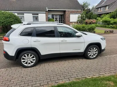 Gebraucht Jeep Cherokee Limited 200 PS (147 kW) 2016 Weiß SUV