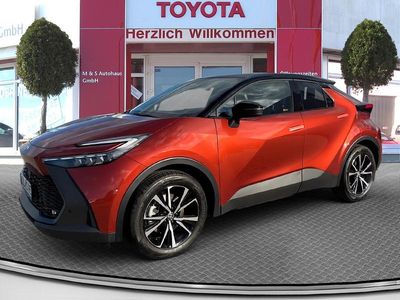 Metal oxide (4z3)/ black (202) Gebraucht 2025 Toyota C-HR SUV | 39.950 € (Teuer)