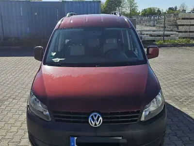 Brugt VW Caddy Maxi Trendline 102 HK (75 kW) 2013 Rød MPV
