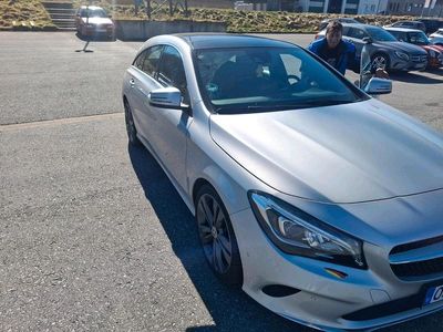 Mercedes CLA180
