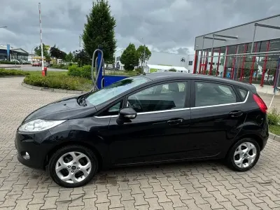 Gebraucht Ford Fiesta Titanium 82 PS (60 kW) 2009 Schwarz Kleinwagen