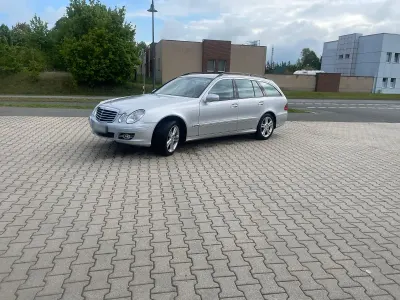 Gebraucht Mercedes E280 190 PS (139 kW) 2006 Silber Kombi