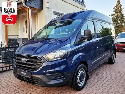 Second-hand Ford Transit Custom 131 CP (96 kW) 2020 Albastru Monovolum