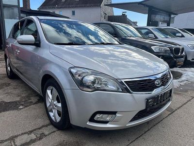 Silber Gebraucht 2011 Kia Ceed Spirit Kleinwagen | 4.450 € (Fairer Preis)