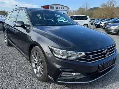 Gebraucht VW Passat Business 150 PS (110 kW) 2022 Grau Kombi