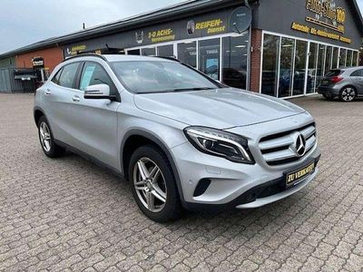 Second-hand Mercedes GLA200 156 CP (114 kW) 2017 Argintiu SUV