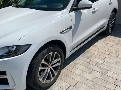 Gebraucht Jaguar F-Pace R-Sport 179 PS (131 kW) 2018 Weiß SUV