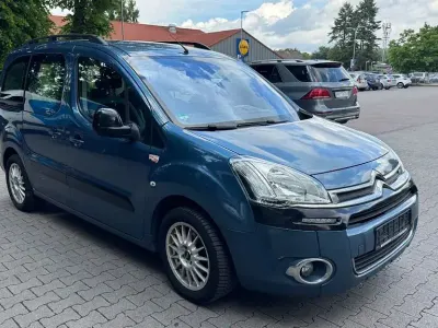 Gebraucht Citroën Berlingo SELECTION 120 PS (88 kW) 2013 Blau Van / Kleinbus
