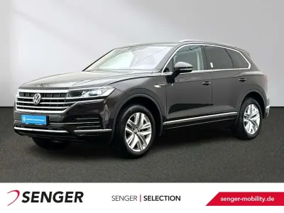 Używany VW Touareg Atmosphere 231 KM (169 kW) 2022 Brązowy SUV