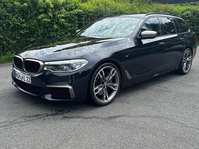 Schwarz Gebraucht 2019 BMW M550 Shadowline Limousine | 31.990 € (Fairer Preis)