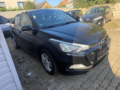 Usata Hyundai i20 Trend 84 CV (61 kW) 2018 Nero Berlina