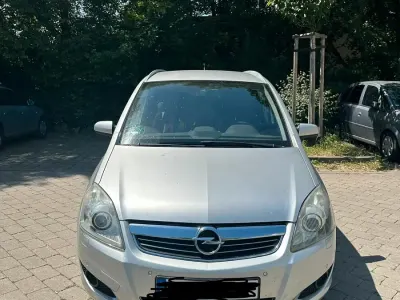 Gebraucht Opel Zafira 129 PS (94 kW) 2009 Grau Van / Kleinbus