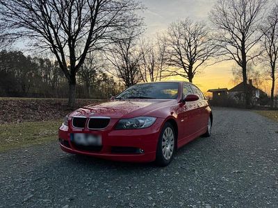 Second-hand BMW 320 150 CP (110 kW) 2005 Roșu Berlinǎ